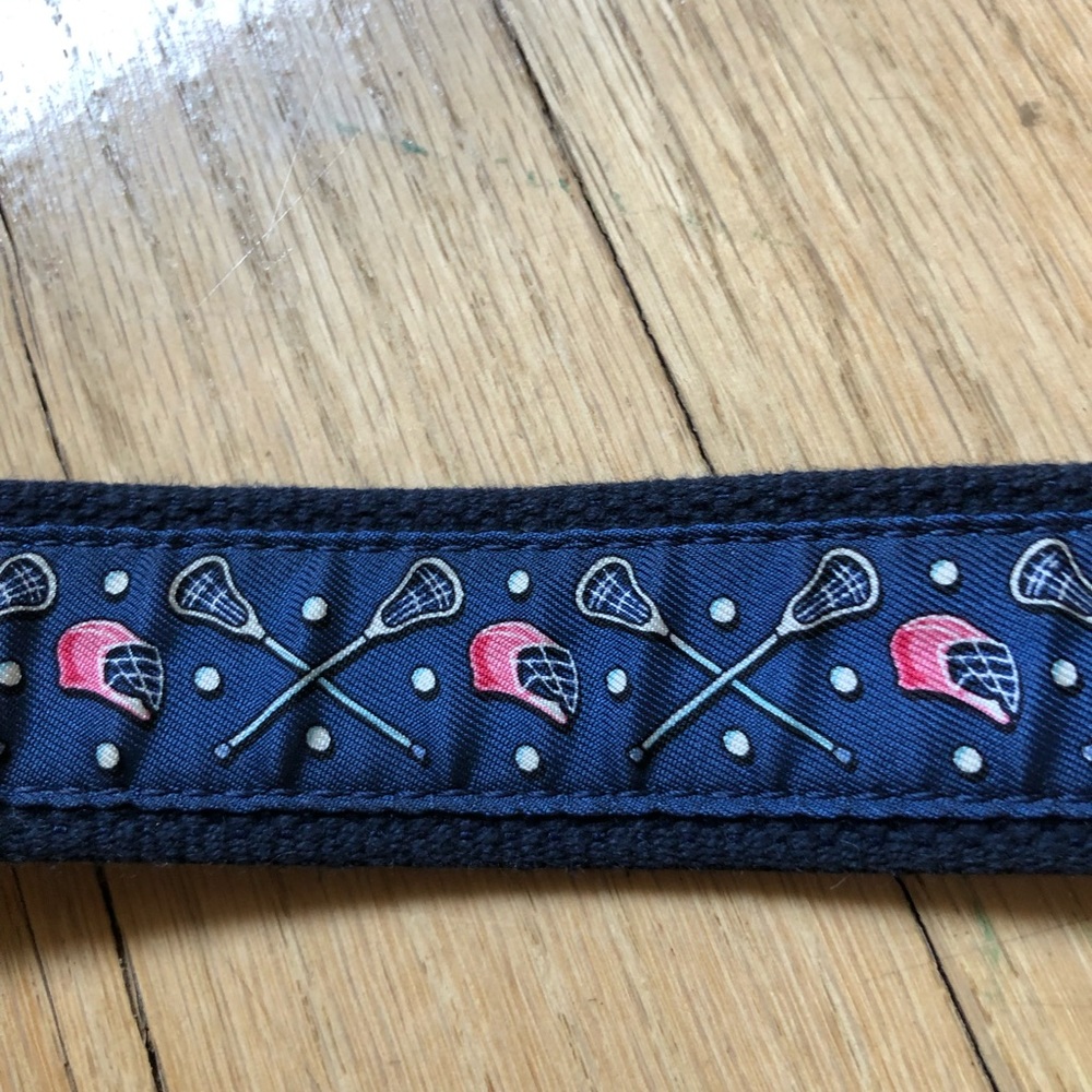 Vineyard Vines Mens Belt with lacrosse sticks